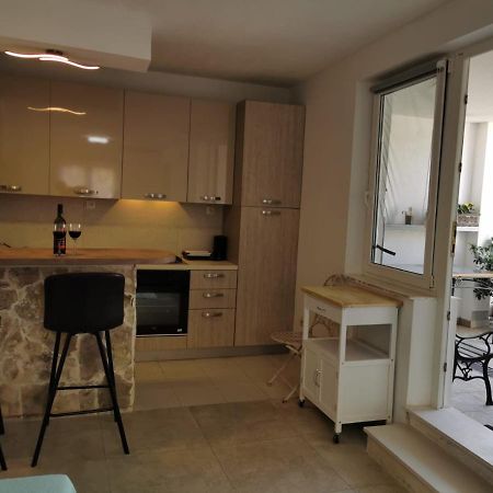 Near Beach Studio Kaštela Esterno foto