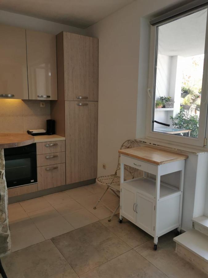 Near Beach Studio Kaštela Esterno foto